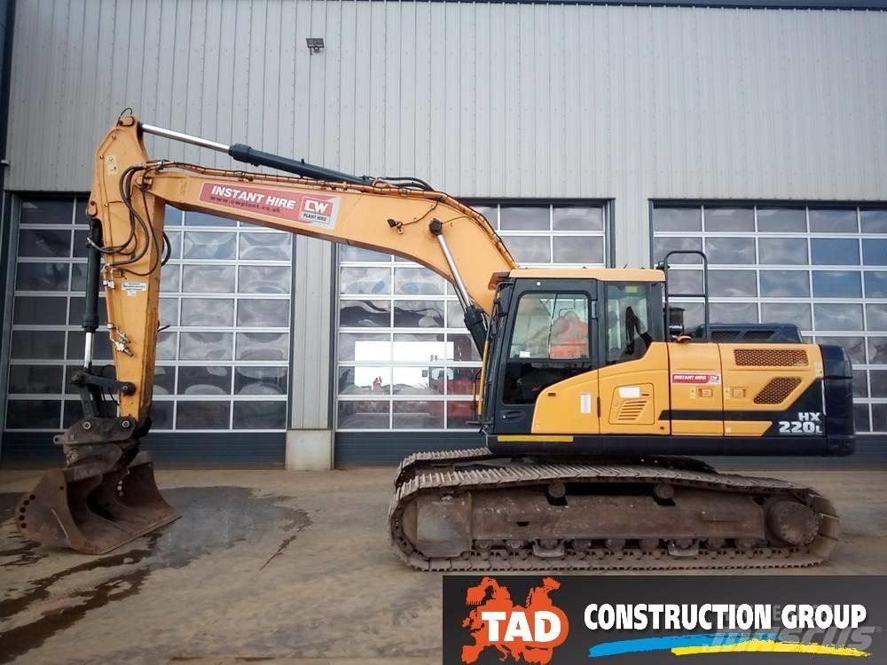 Hyundai HX 220 L Pelle sur chenilles