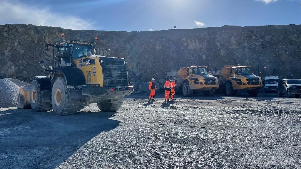 Komatsu WA480 Chargeuse sur pneus
