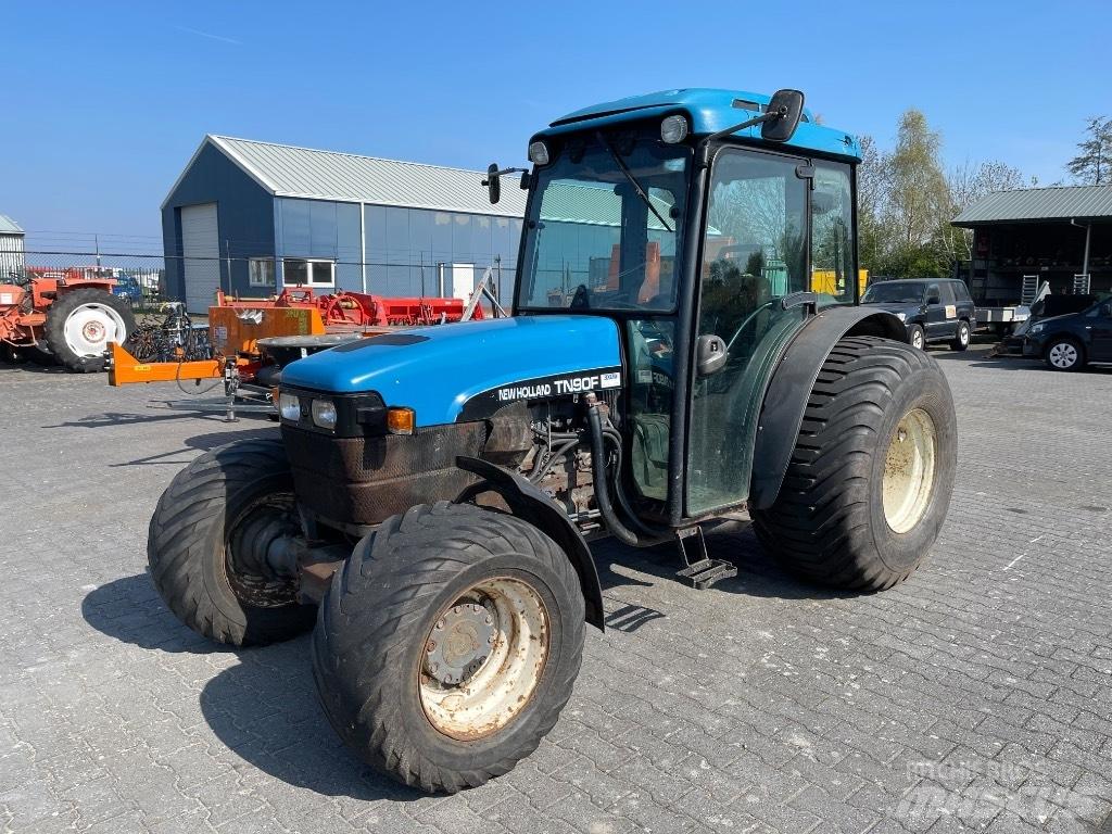 New Holland TN 90 F Tracteur