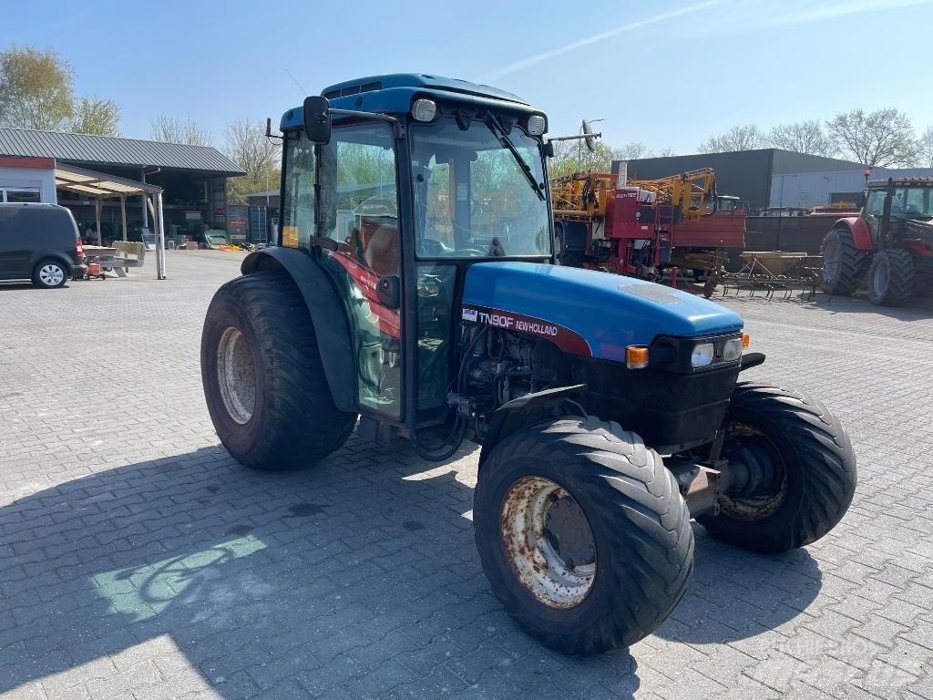 New Holland TN 90 F Tracteur