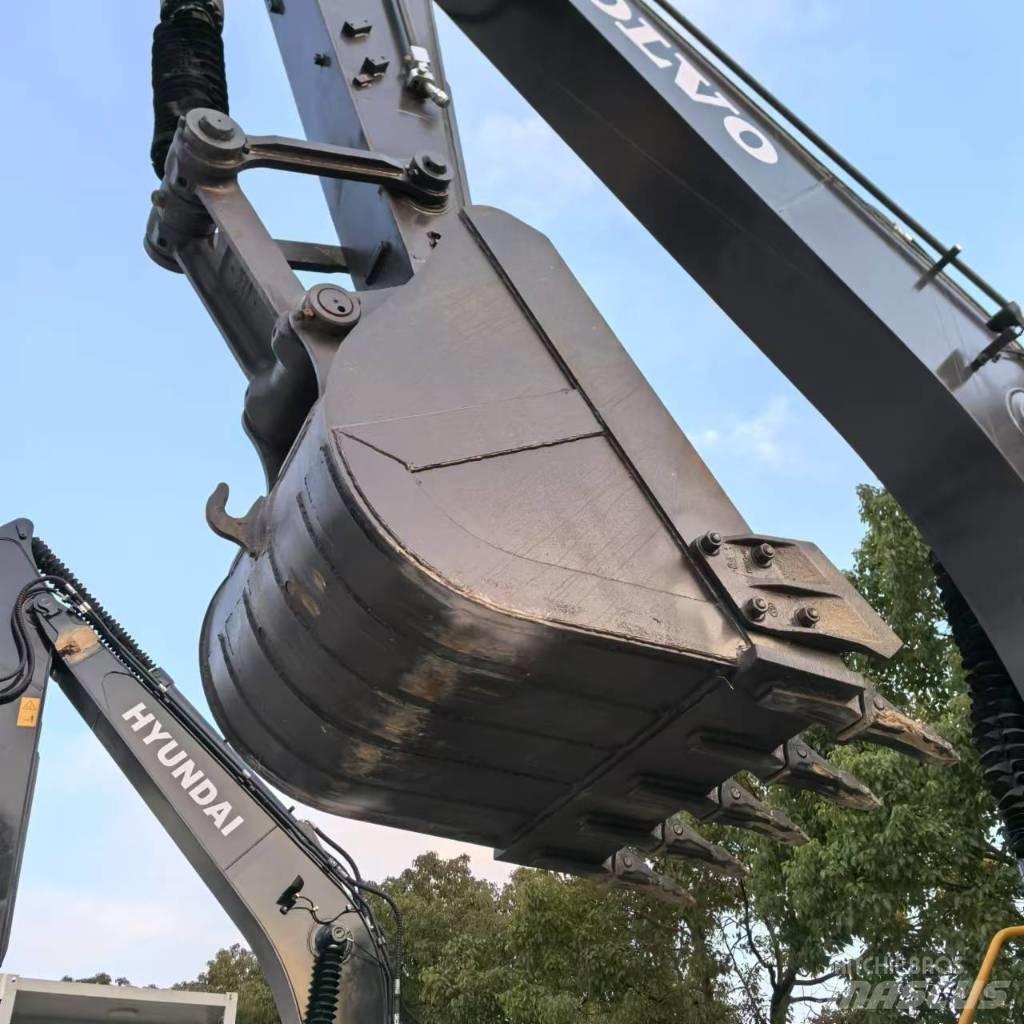 Volvo EC 210 D Pelle sur chenilles