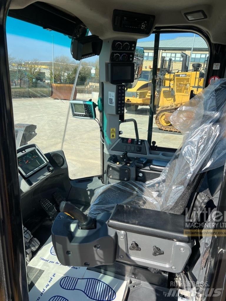 CAT 966 M Chargeuse sur pneus