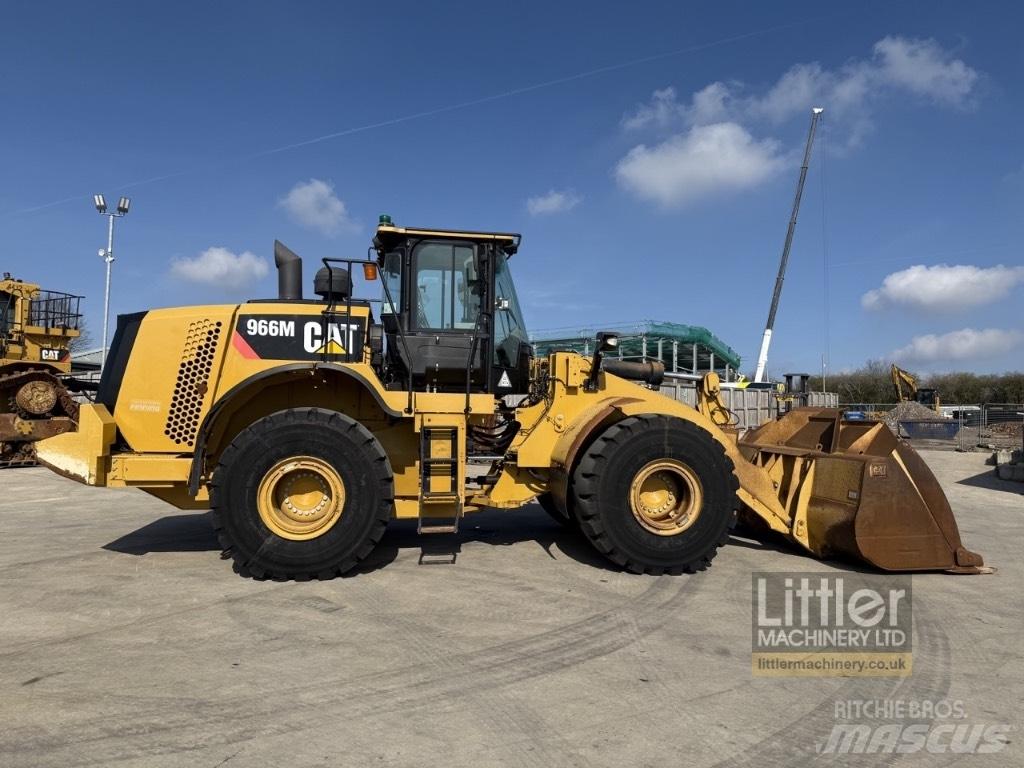 CAT 966 M Chargeuse sur pneus