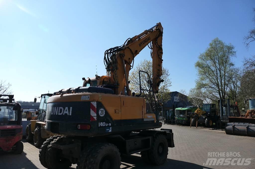 Hyundai 140-9 Pelle sur pneus