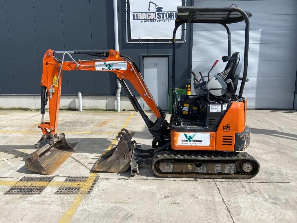 Hitachi ZX 19 U-6 Mini pelle < 7t