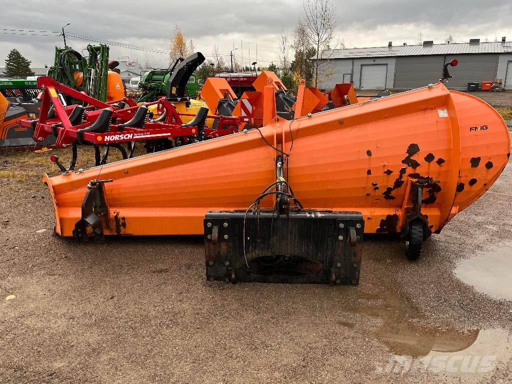 FMG 390 Chasse neige