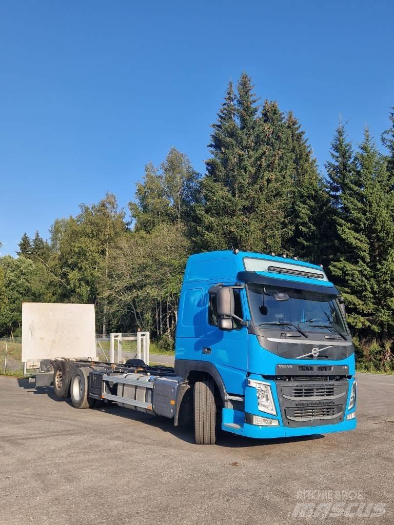 Volvo FM500 6X2*4 Châssis cabine