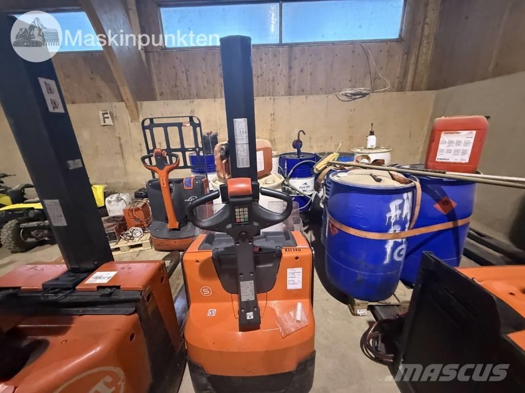 Toyota BT SWE 80 L Chariots élévateurs électriques