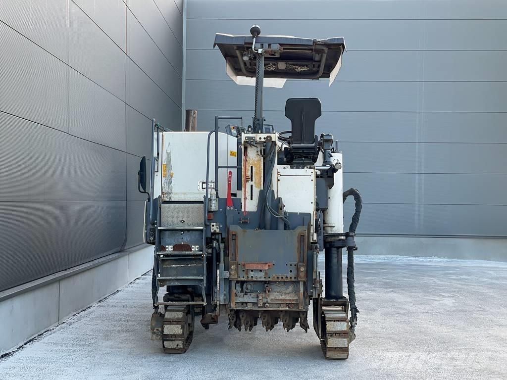 Wirtgen W 100 CFI Fraiseuse à froid