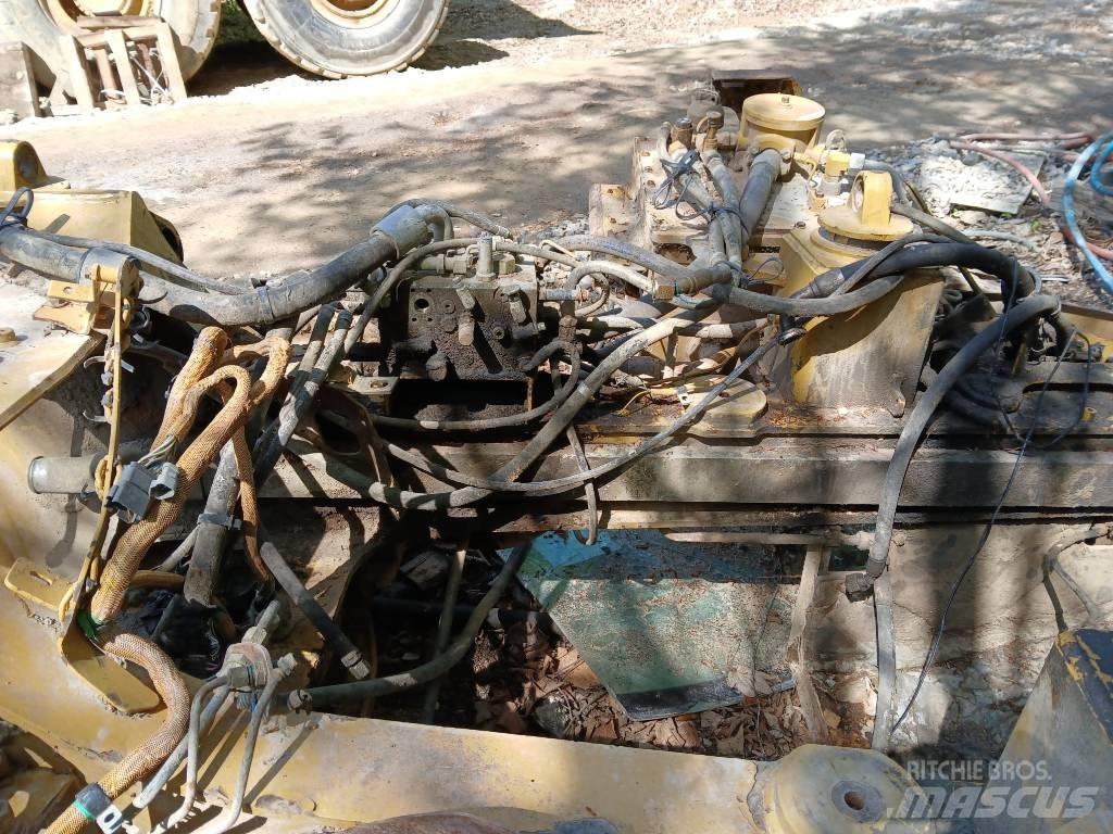 CAT 730 Tombereau articulé