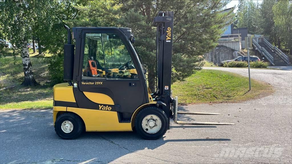 Yale GDP 25 VX Chariots diesel
