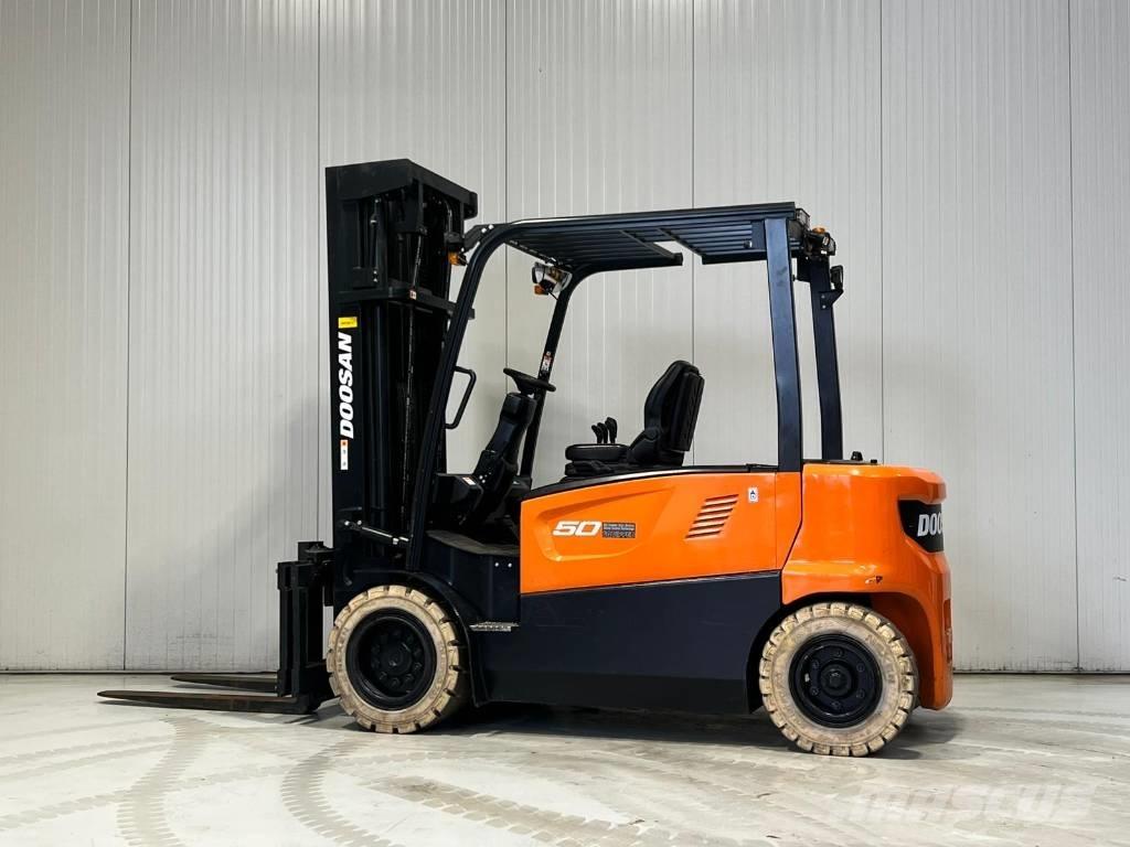 Doosan B50X-7 Chariots élévateurs électriques