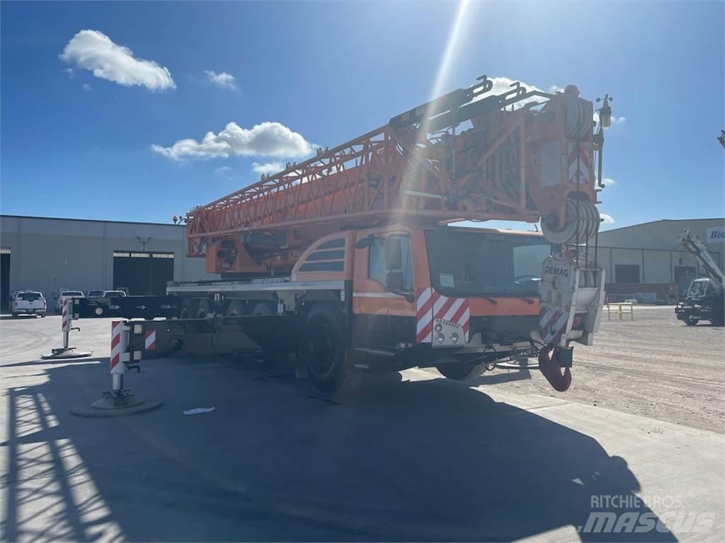 Demag AC 250-5 Grues tout terrain