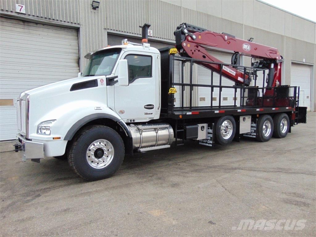 BIK FC-70 Camion plateau ridelle avec grue