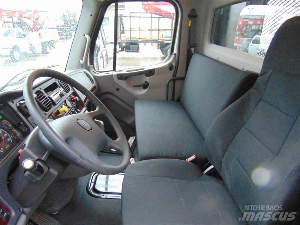 BIK TC-78 Camion plateau ridelle avec grue