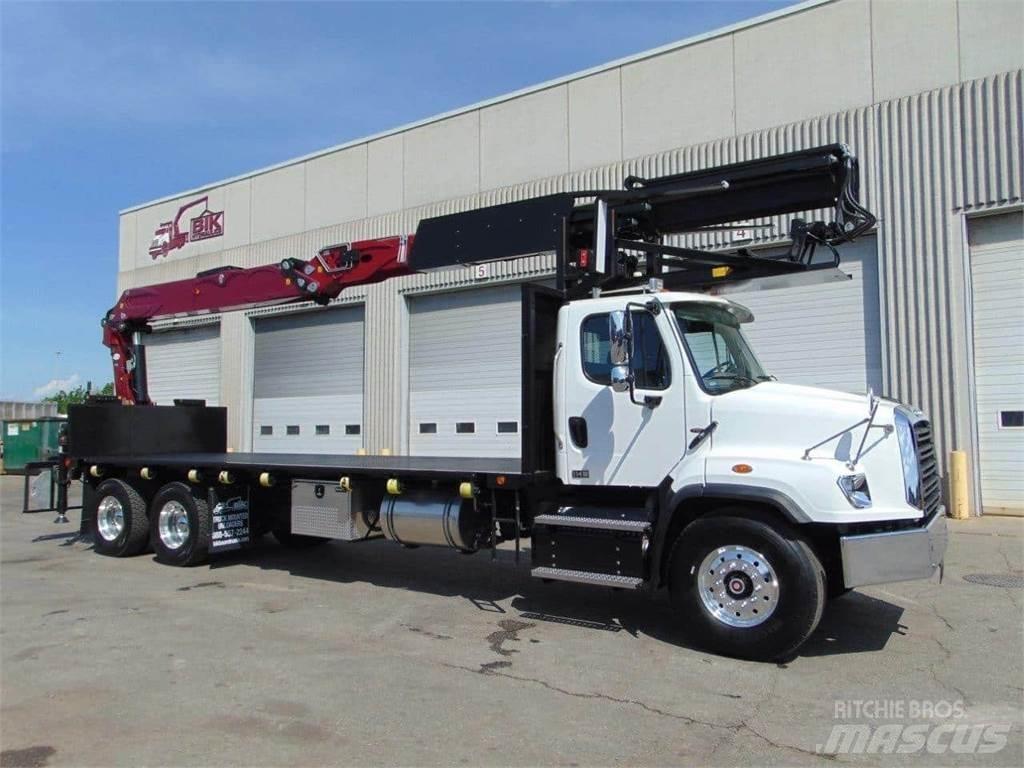 PM PL 74 Camion plateau ridelle avec grue