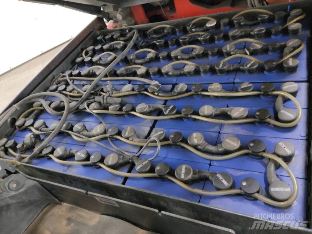 Linde E30L Chariots élévateurs électriques