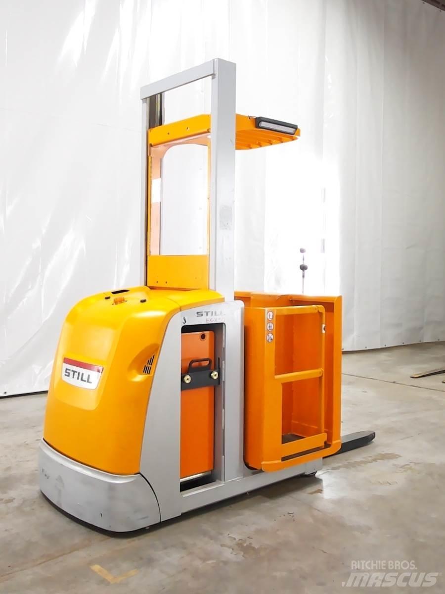 Still EK-X10 Préparateur de commande haute levée
