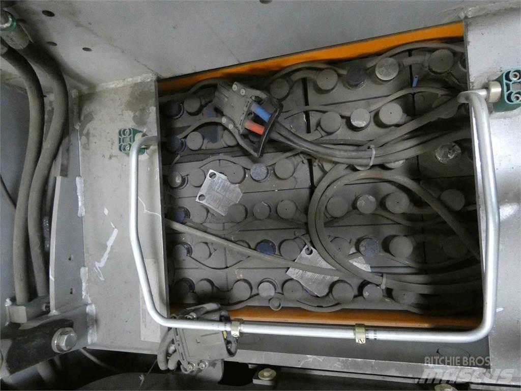 Still EK-X48 Préparateur de commande haute levée