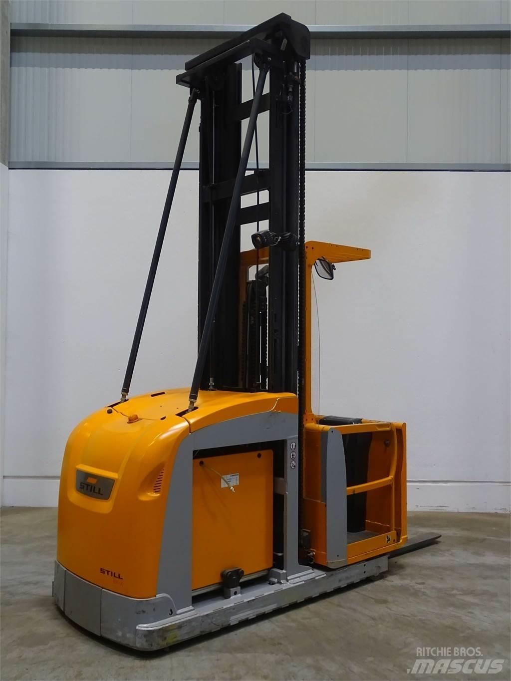 Still EK-X48 Préparateur de commande haute levée