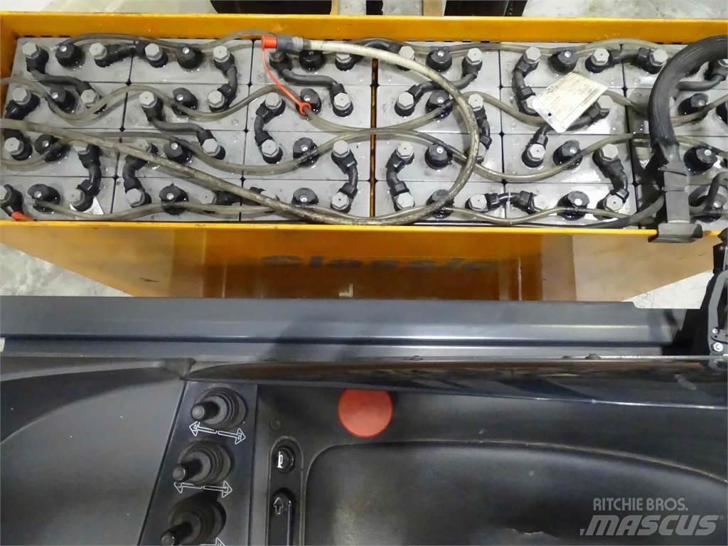 Still FM-SE14 Chariot à mât rétractable