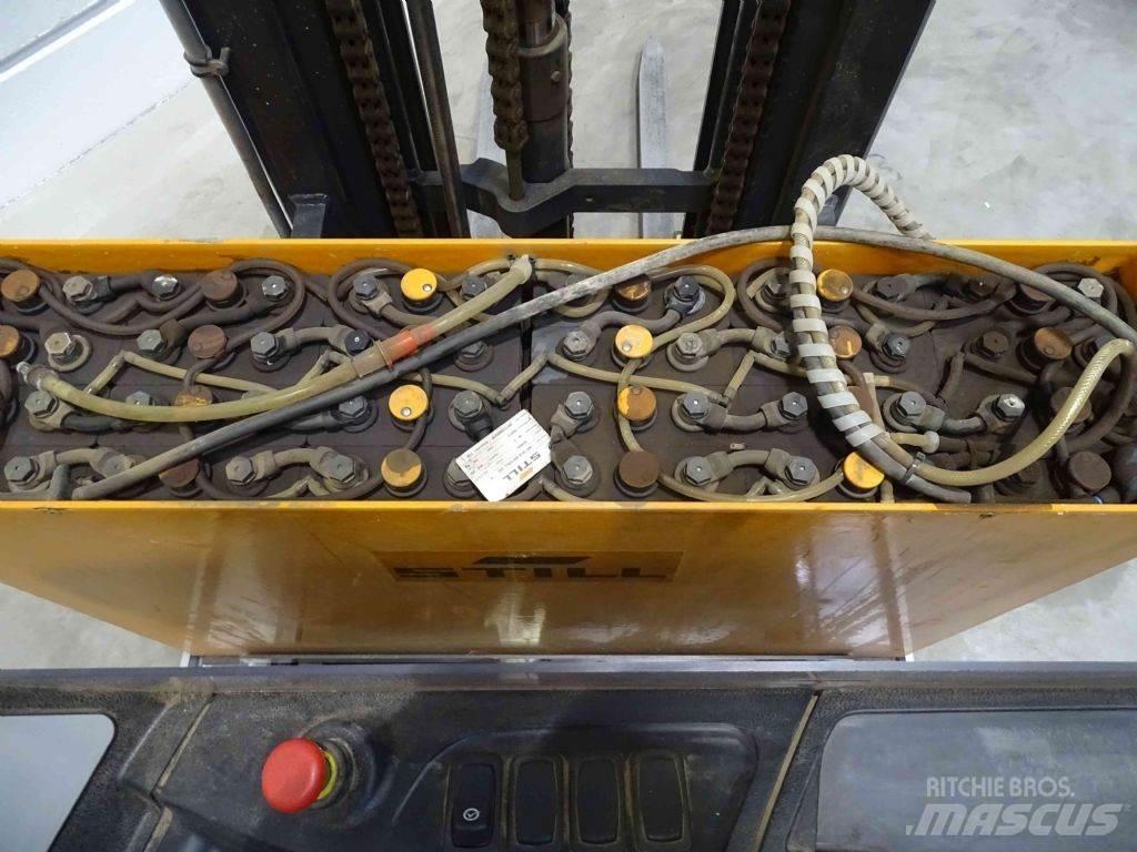 Still FM-X10 Chariot à mât rétractable