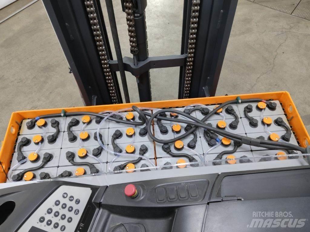 Still FM-X10 Chariot à mât rétractable