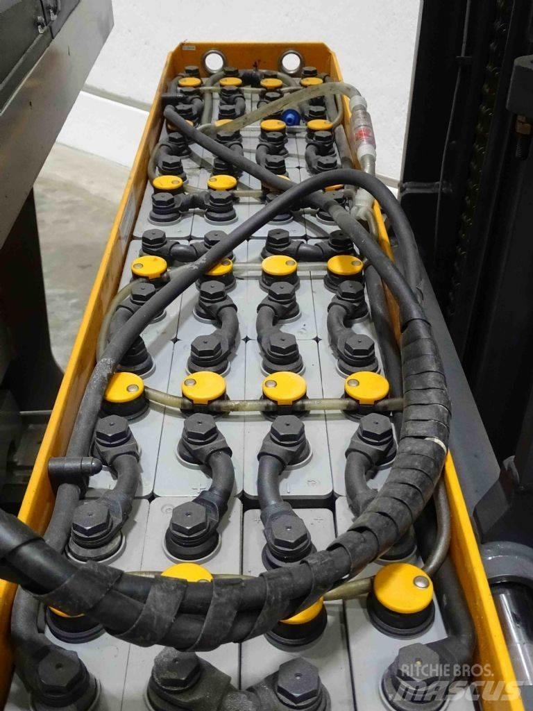 Still FM-X10 Chariot à mât rétractable