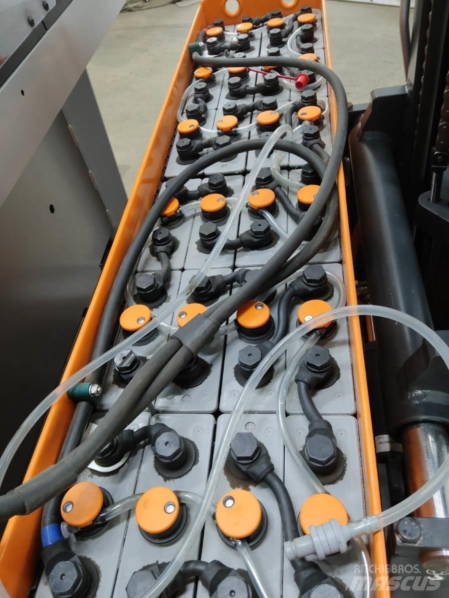 Still FM-X10 Chariot à mât rétractable