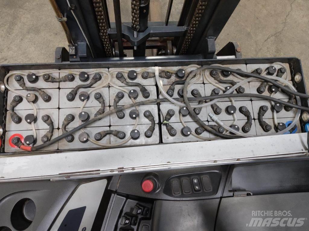 Still FM-X12 Chariot à mât rétractable