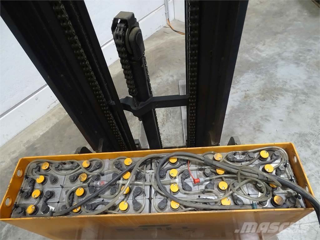Still FM-X12 Chariot à mât rétractable