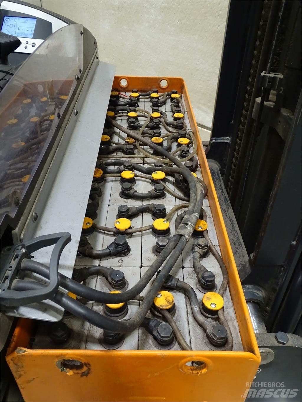 Still FM-X12 Chariot à mât rétractable
