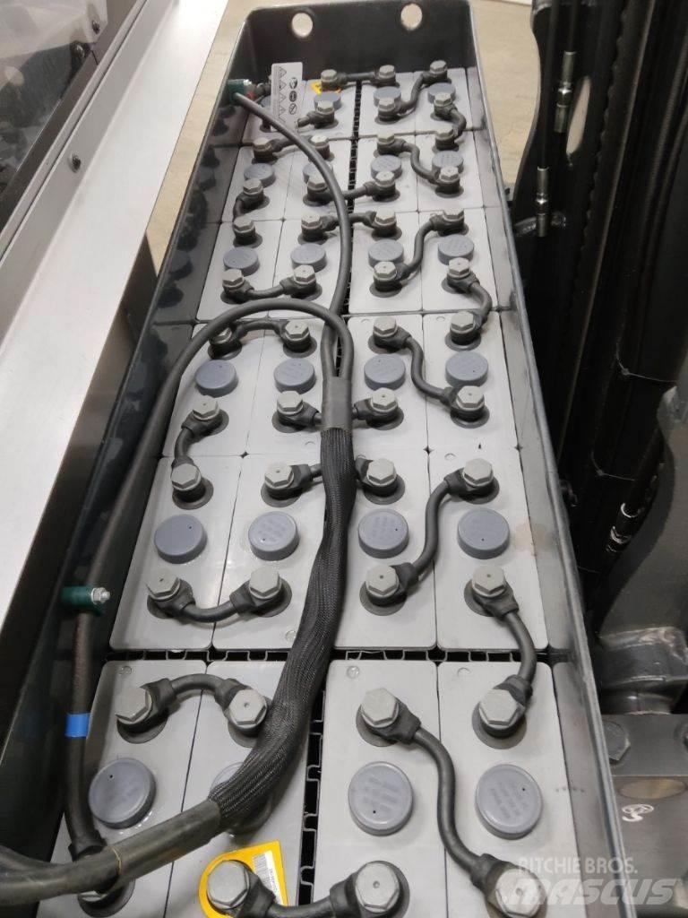 Still FM-X14 Chariot à mât rétractable