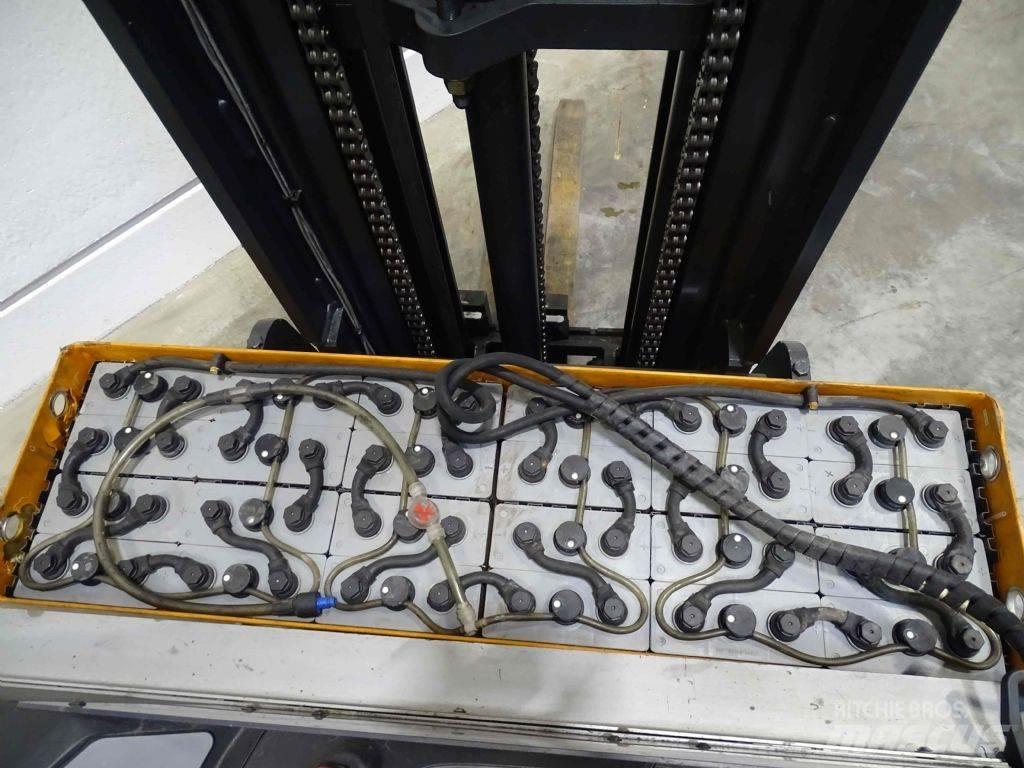 Still FM-X14 Chariot à mât rétractable