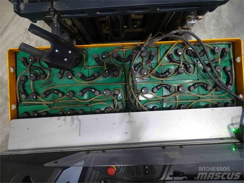 Still FM-X14 Chariot à mât rétractable