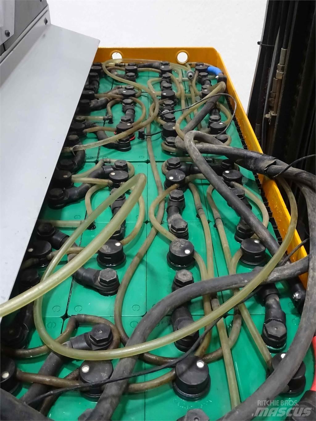 Still FM-X14 Chariot à mât rétractable