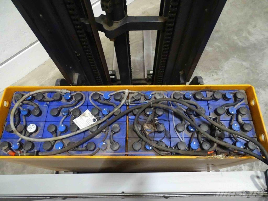 Still FM-X14 Chariot à mât rétractable