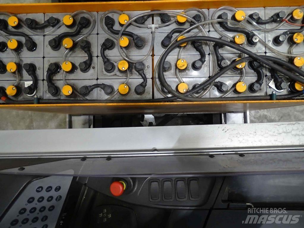 Still FM-X14 Chariot à mât rétractable