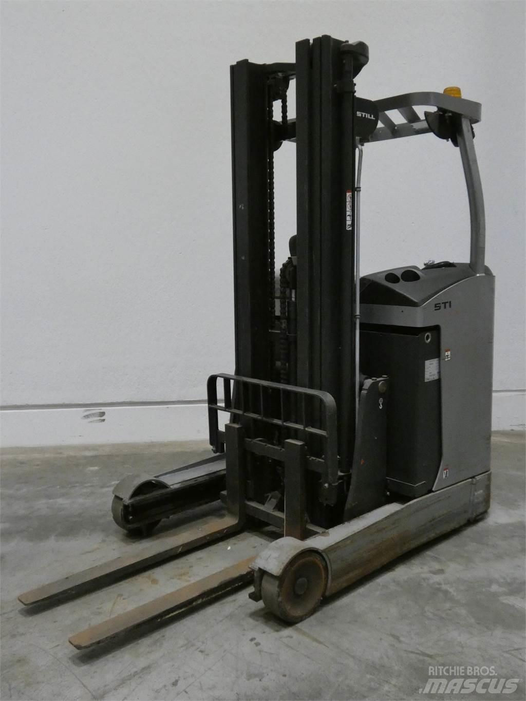 Still FM-X14 Chariot à mât rétractable