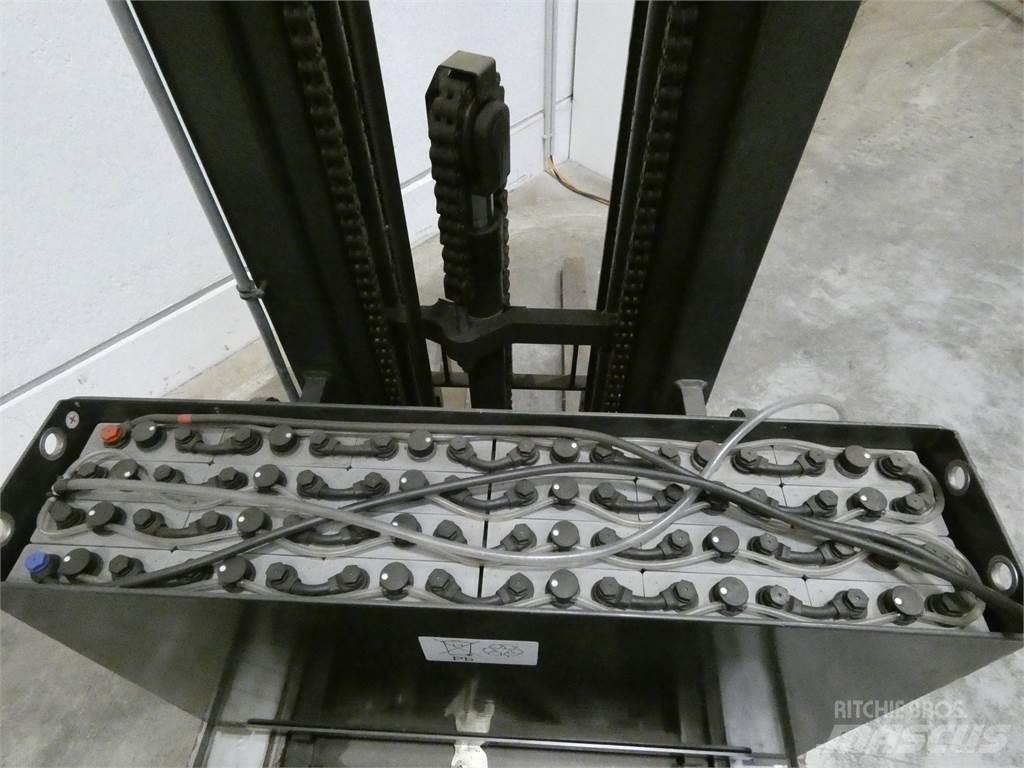 Still FM-X14 Chariot à mât rétractable