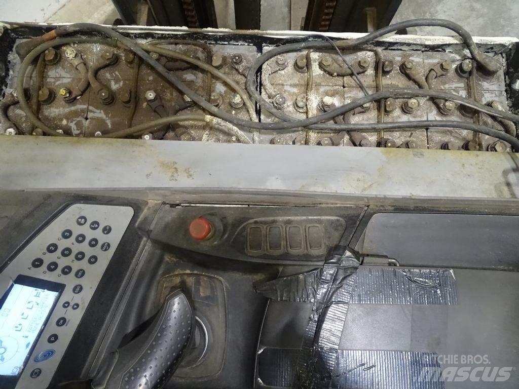 Still FM-X14 Chariot à mât rétractable