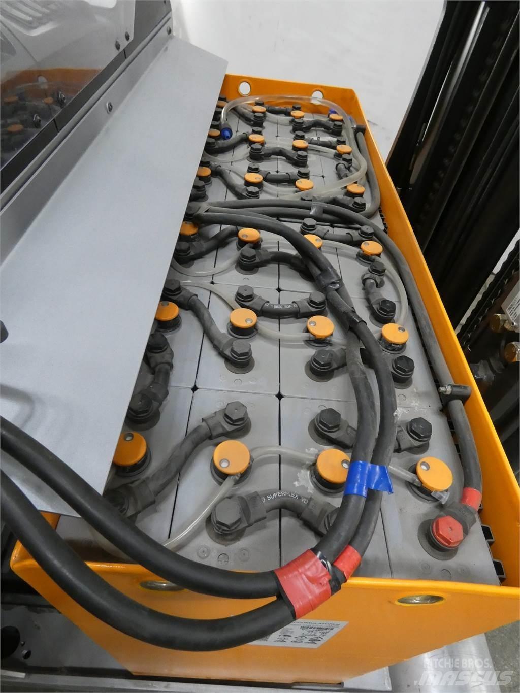 Still FM-X14 Chariot à mât rétractable