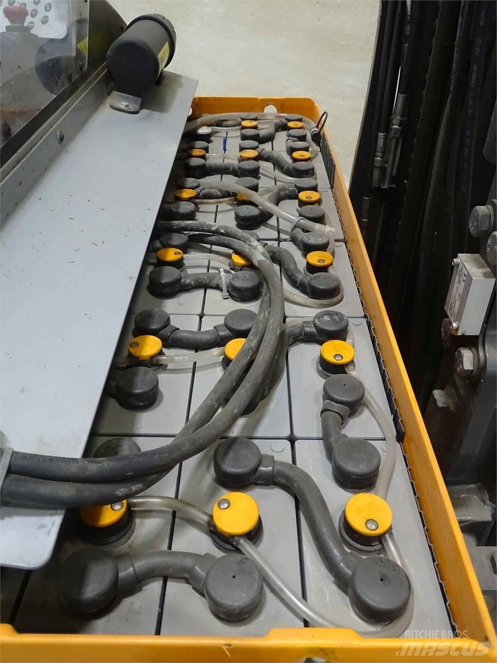 Still FM-X14 Chariot à mât rétractable