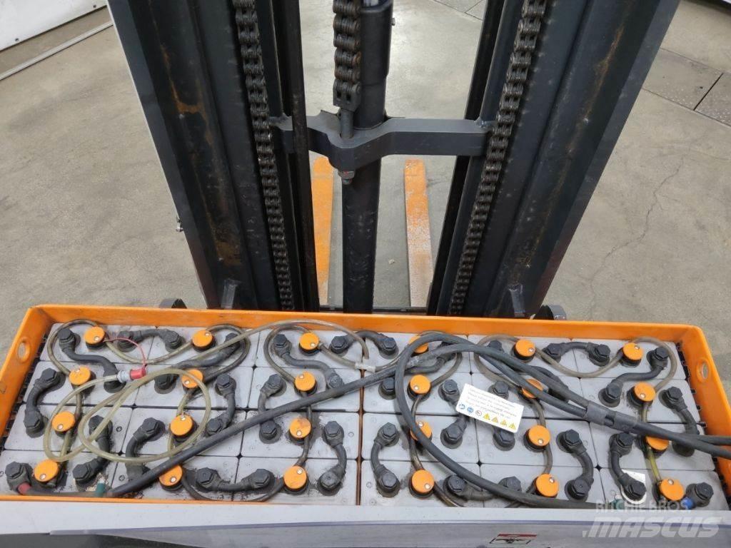 Still FM-X14 Chariot à mât rétractable