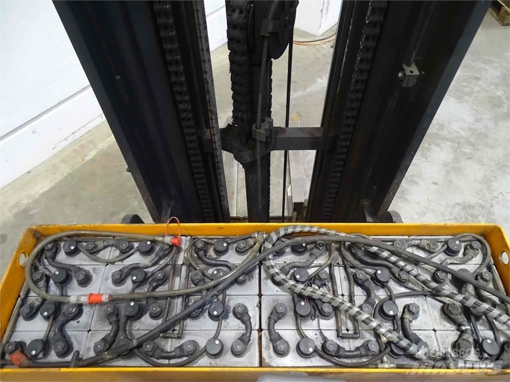 Still FM-X14 Chariot à mât rétractable