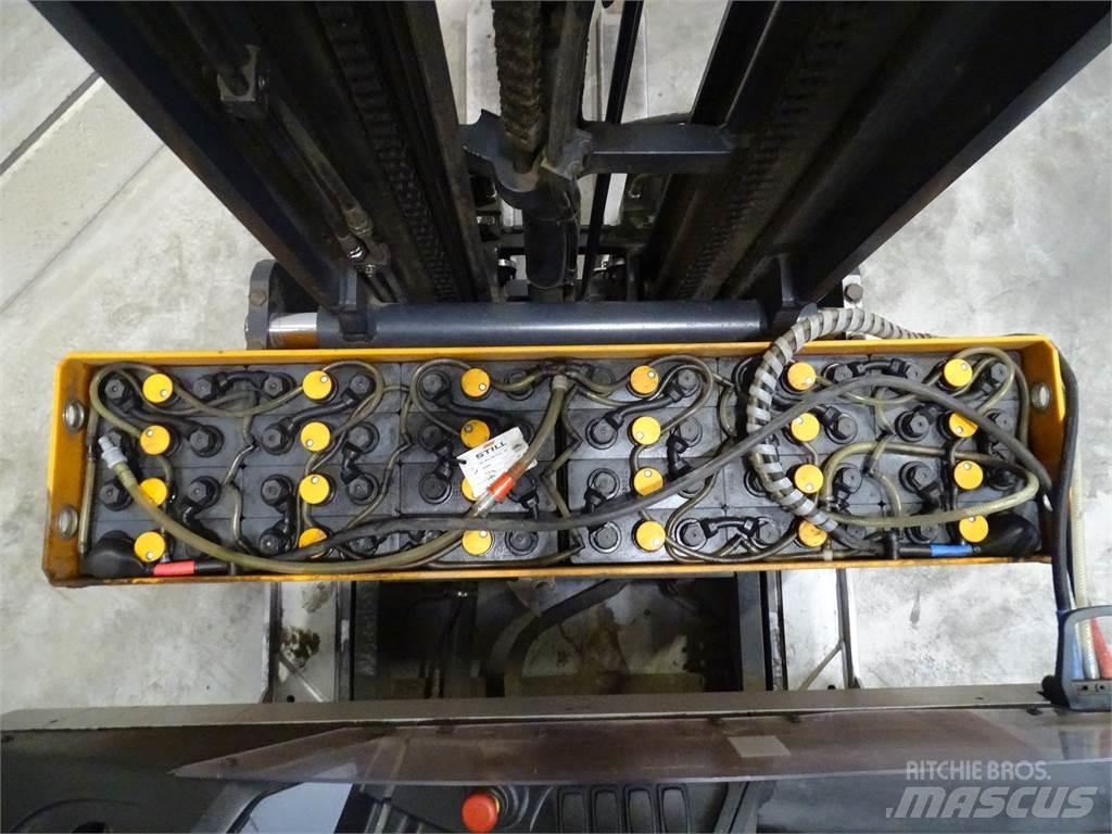Still FM-X14 Chariot à mât rétractable