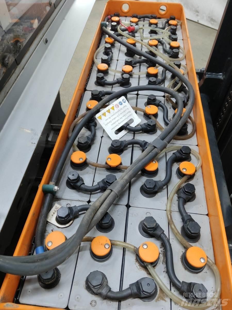 Still FM-X14 Chariot à mât rétractable