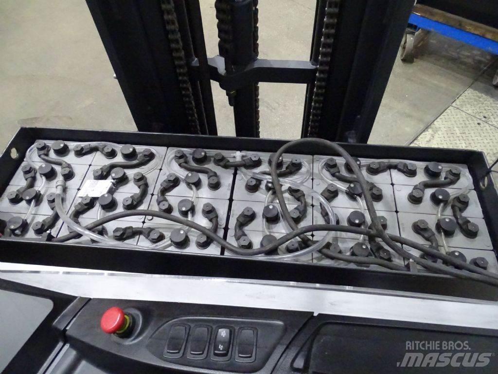 Still FM-X17 Chariot à mât rétractable