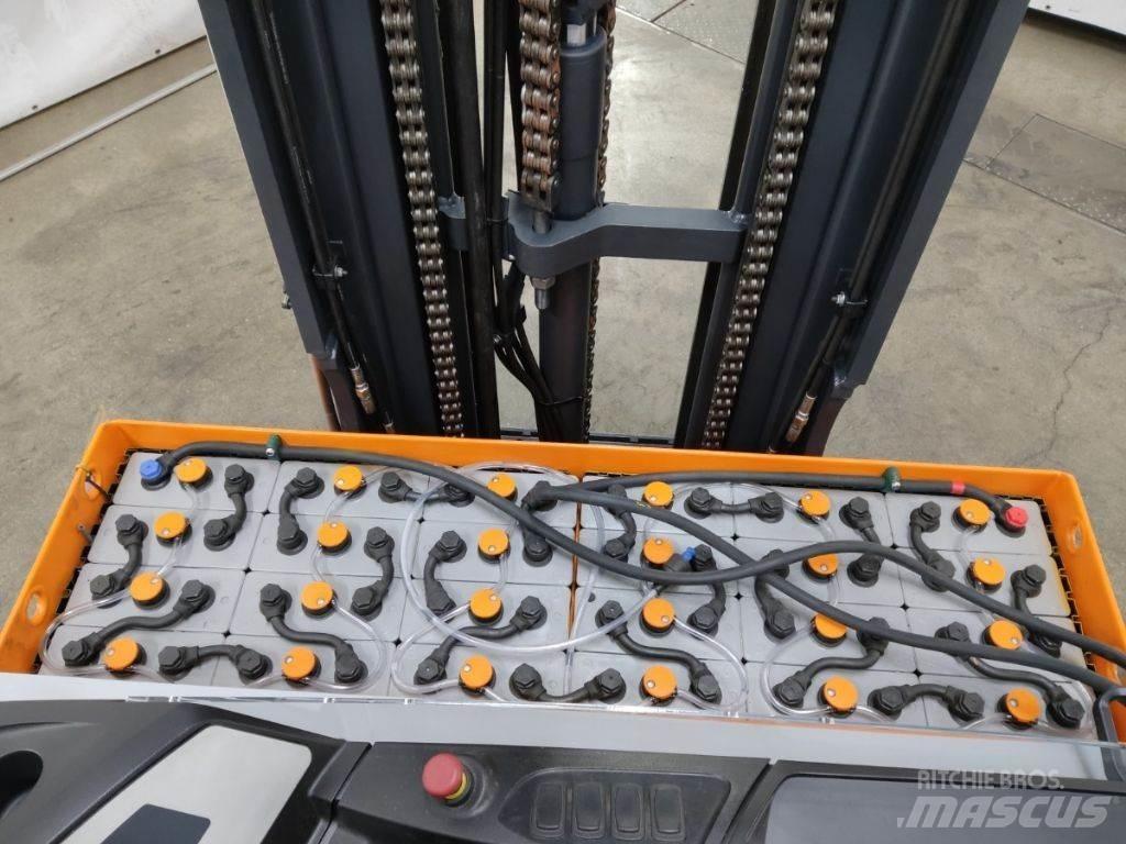 Still FM-X17 Chariot à mât rétractable