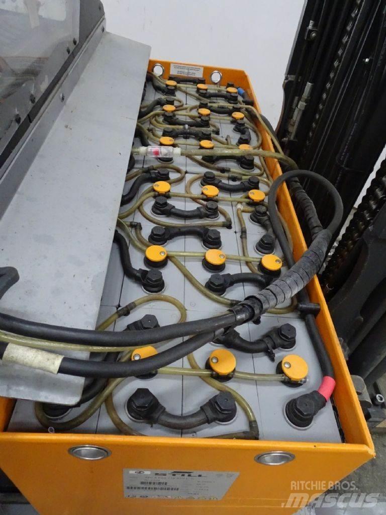 Still FM-X17 Chariot à mât rétractable